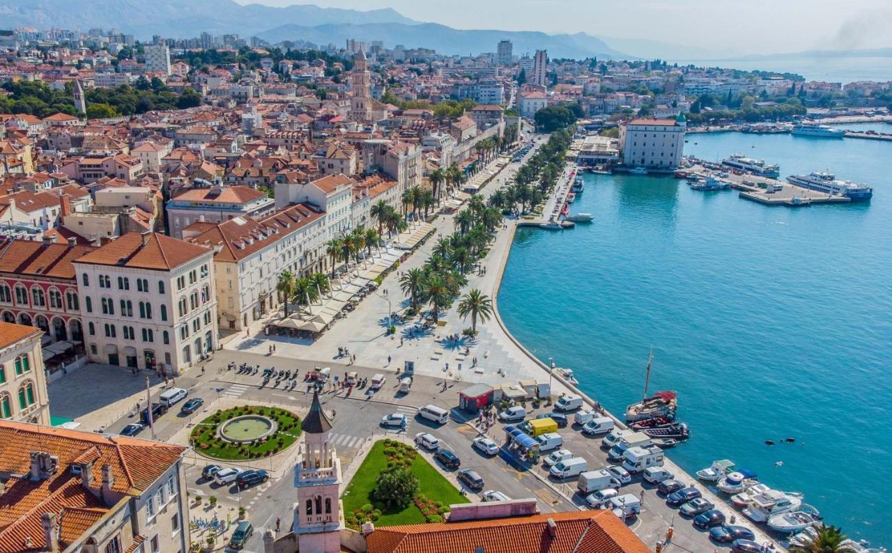 Luxury Rooms Ana In The Heart Of Split Exterior foto