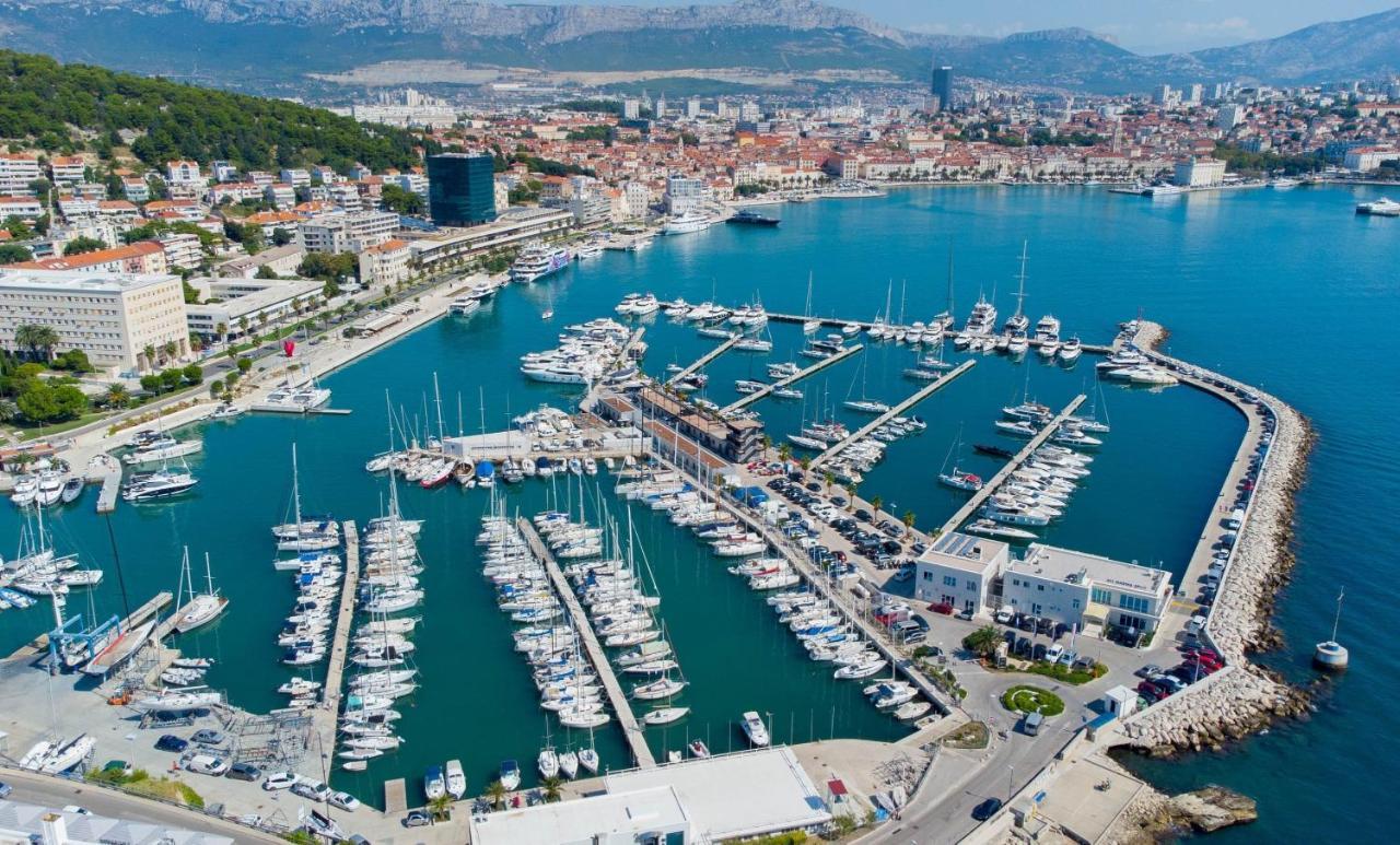 Luxury Rooms Ana In The Heart Of Split Exterior foto
