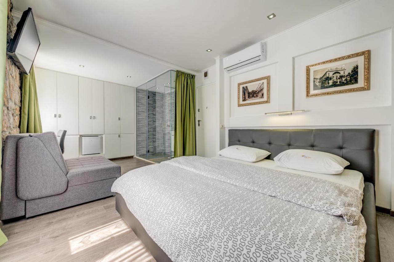Luxury Rooms Ana In The Heart Of Split Exterior foto