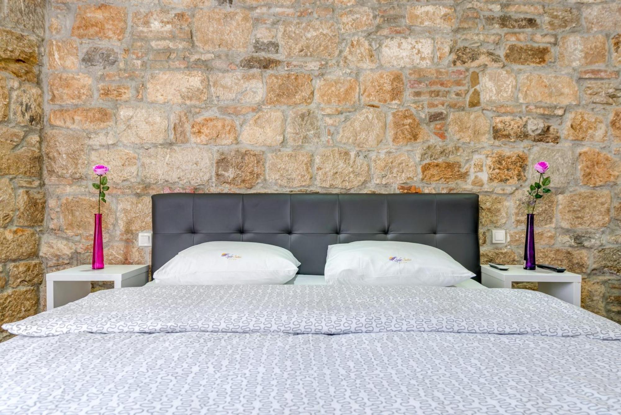 Luxury Rooms Ana In The Heart Of Split Exterior foto